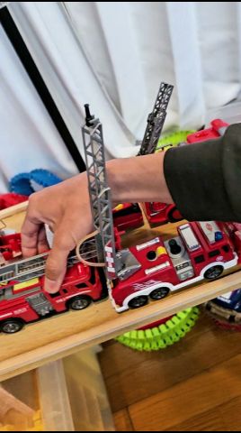Fire Trucks Go into the hole #firetruck #minicar #toys