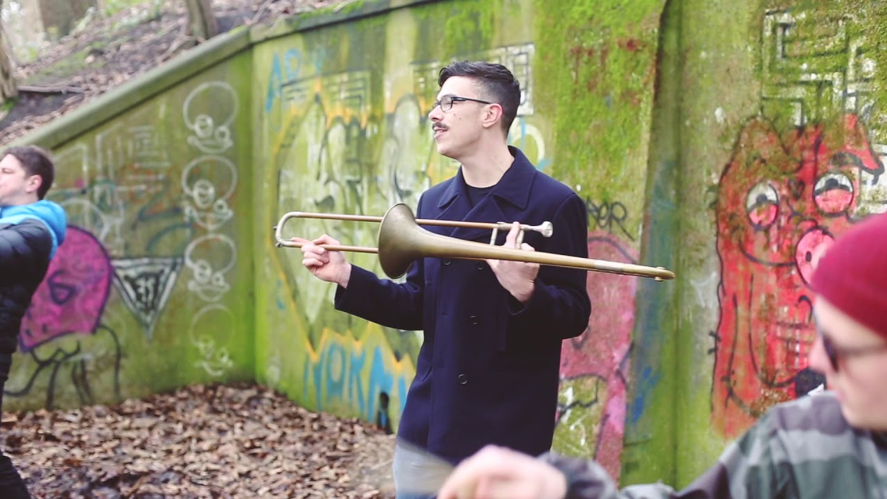 Loud Noises - Waterfalls (TLC)