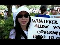 Multitudinaria marcha en Houston desafía a la Administración Trump con el lema #NoKingsDay