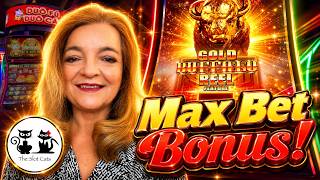 I GOT A COMMA PLAYING BUFFALO MEGA STAMPEDE! 2 GOLD BUFFALOS!! #theslotcats #slots #bananas #slots