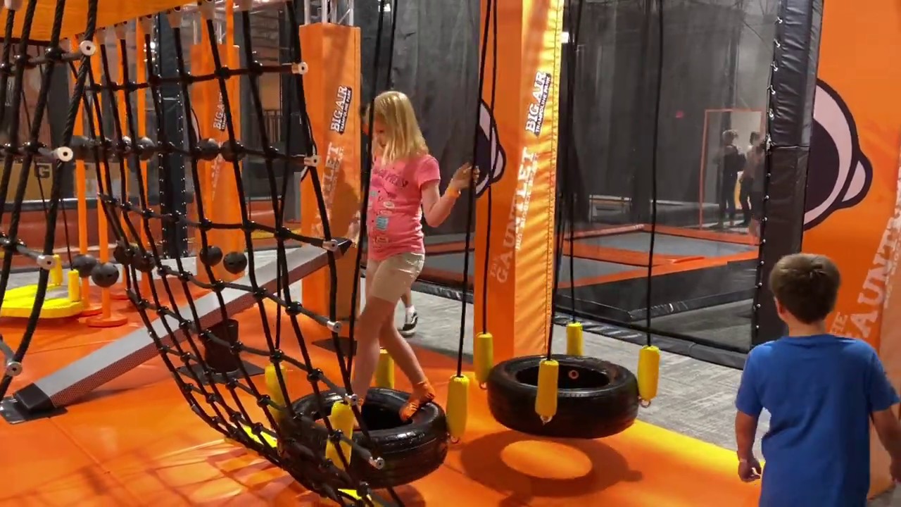 skrå øge spin Big Air Trampoline Park in Chandler, AZ - Phoenix With Kids - YouTube