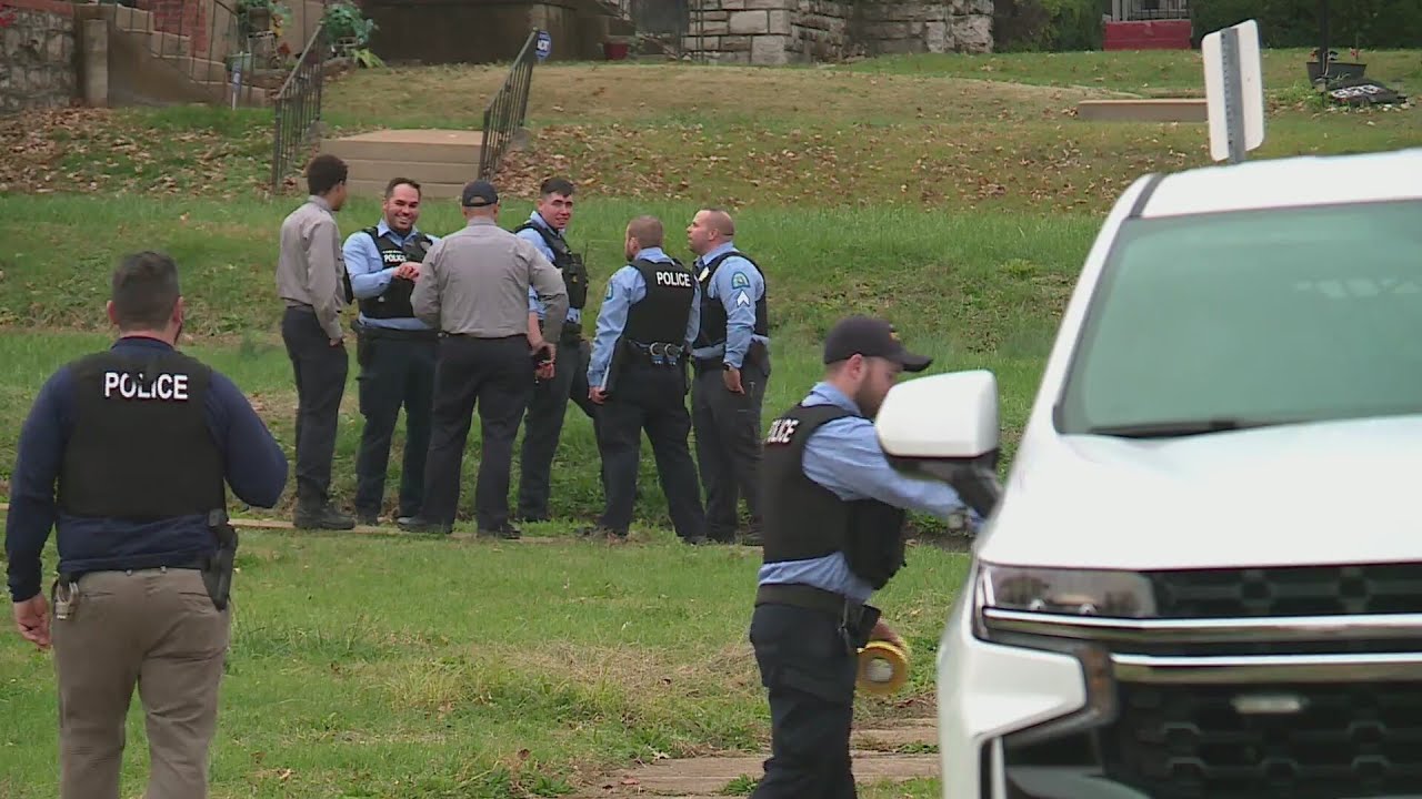 2 men found dead inside Walnut Park West home - YouTube