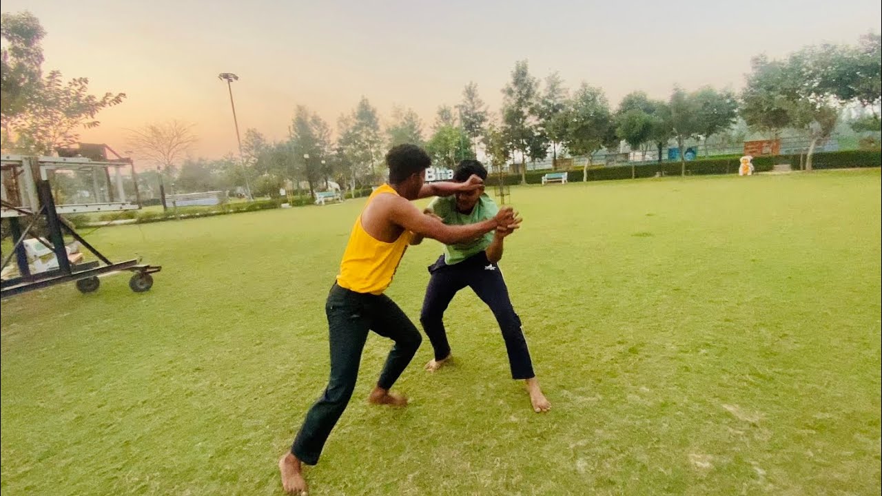 Park me gaya ta ￼ exercise karne par Ek Dusare ke saath कुस्ती कर li 😂😅 sumit vs ansh ✨😡