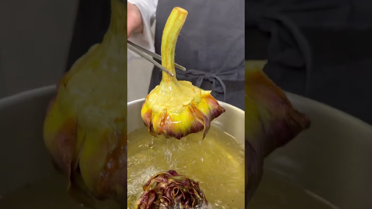 CARCIOFI alla GIUDIA - FRIED ARTICHOKES🌿✨ 
