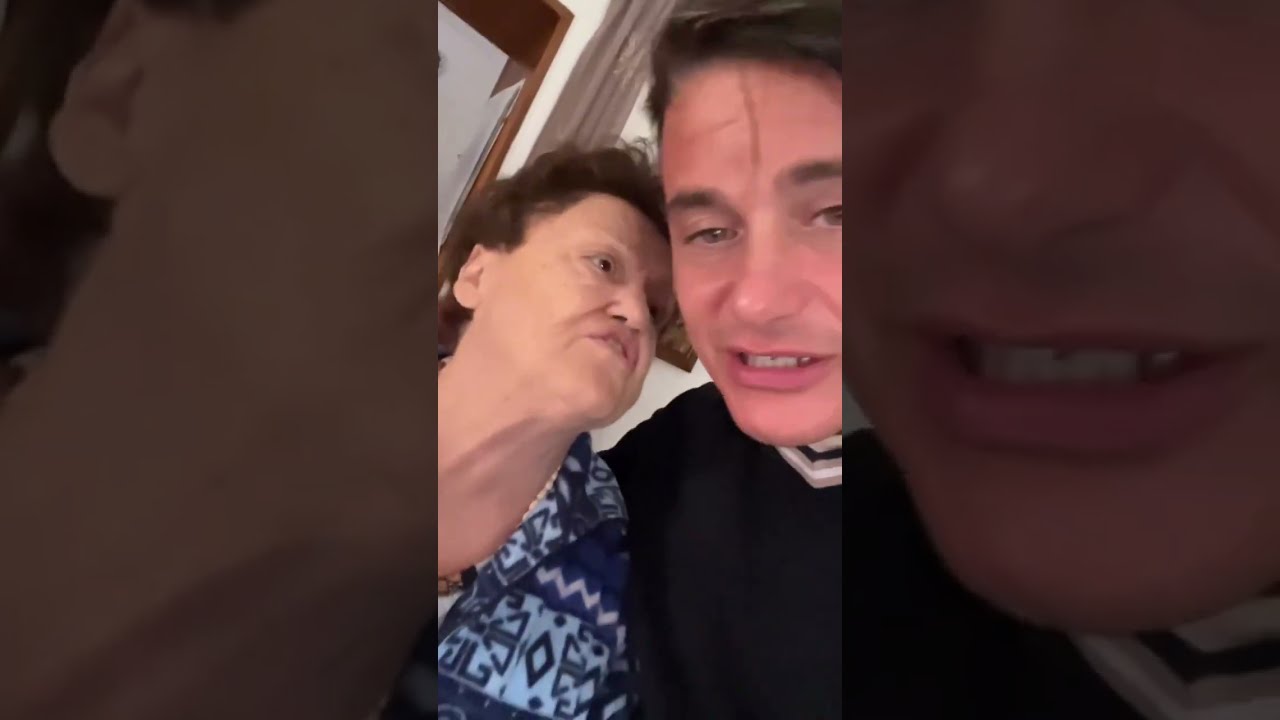 Carletto SALUTA i nonni e VA A TROVARE LA SORELLA A LONDRAA❤️🐊😂