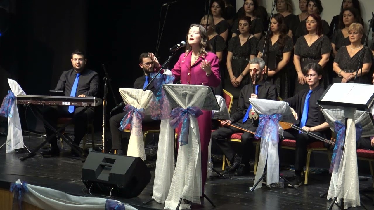 Pencereden kar geliyor (U.H.) & Şu Fırat'ın suyu akar serindir - Senanur Kale