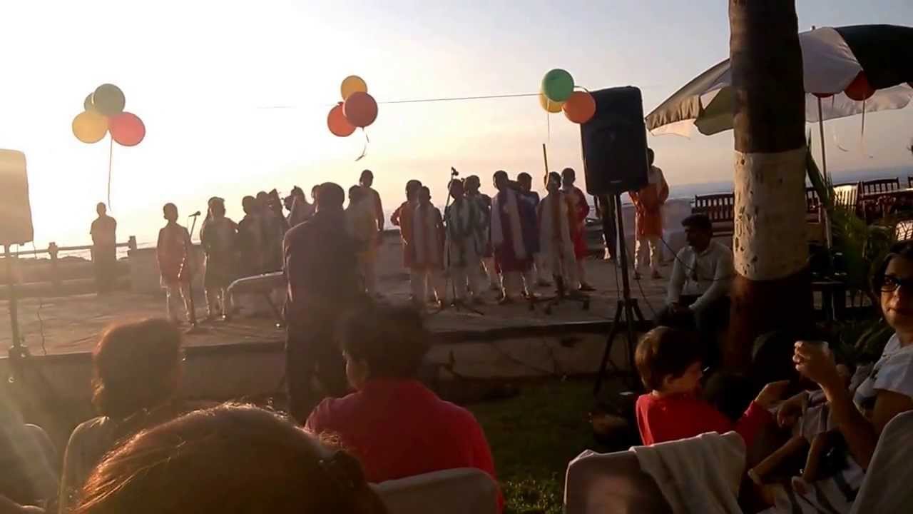 Muktangan Students sing at Breach Candy Club, Mumbai