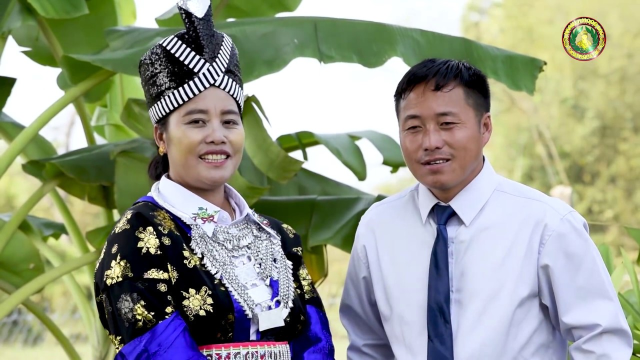 Nyiaj thoob xyooj & Ntsuab lis Kwv txhiaj kev nkauj nraug hais zoo luaj no