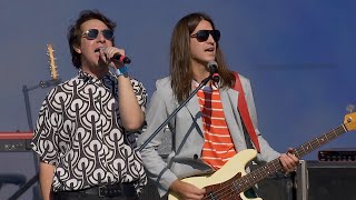 Video thumbnail of "Siguiendo la Huella No Llego a París - Viva Elastico en vivo Quilmes Rock 2022 (Tecnópolis)"
