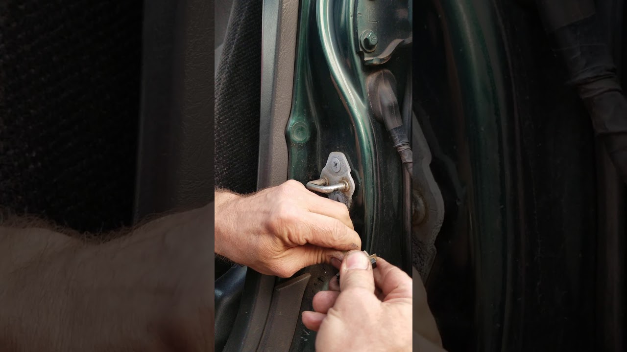 1999 Honda CRV fix dome light and headlight on warning buzzer door