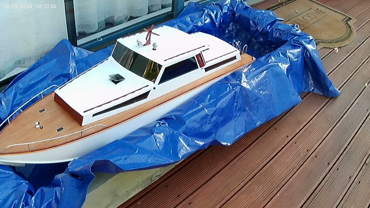 A NEW MODIFIED LESRO STILETTO, CHANGE OF  MOTOR AND TANK TEST