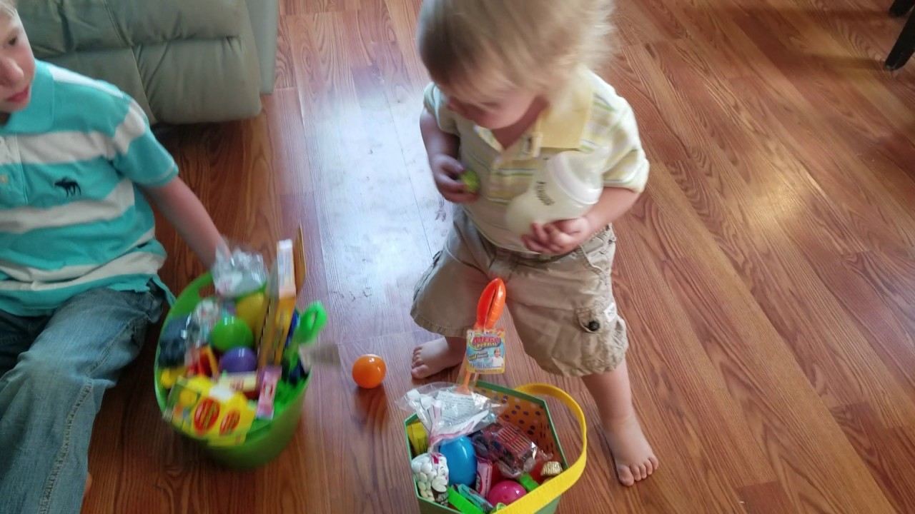 camera iphone 8 plus apk The boys finding their Easter baskets on Easter