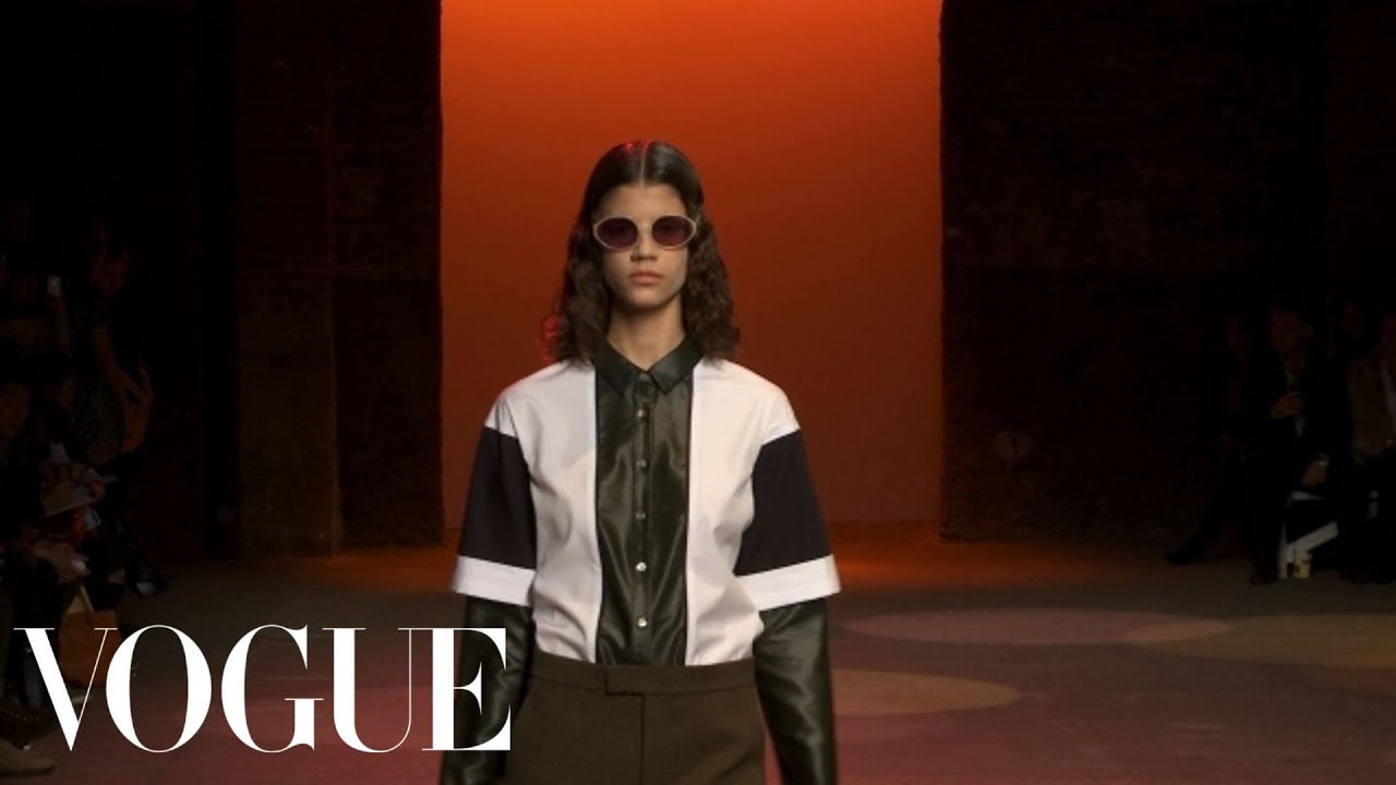 Fashion Show - Fall 2013 Ready-to-Wear: Creatures of the Wind