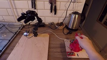OpenMANIPULATOR-X controlled with a custom made telemanipulation device using ROS