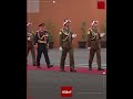 في مقدمتها الموكب الأحمر والزي الملكي الخاص مراسم تقليدية سنوية لافتتاح دورات مجلس الأمة