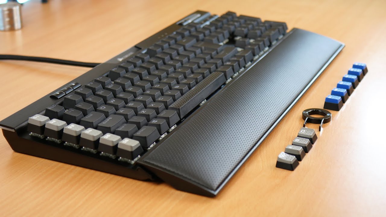 Corsair K95 Platinum Xt Unboxing Overview And Initial Thoughts Youtube
