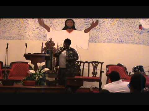 Pastor Mary L. Andrews Watch night pt2.wmv