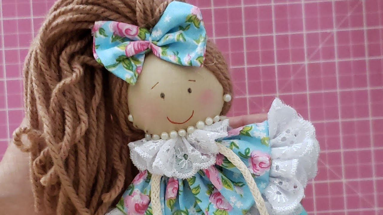 BONECA DE FUXICO / RECICLAGEM RETALHOS/FAÇA E VENDA#doll