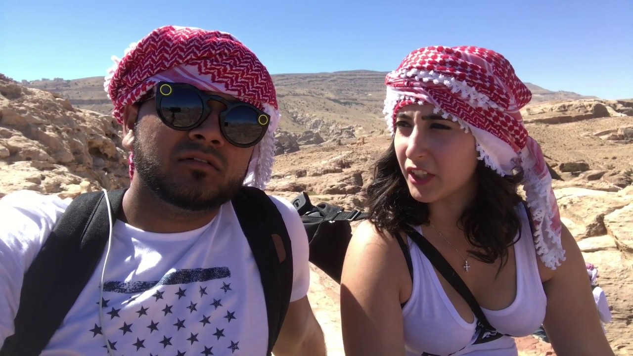 Petra Walk To the Treasury and Through the Siq - Travel Vlog 11- Part 2