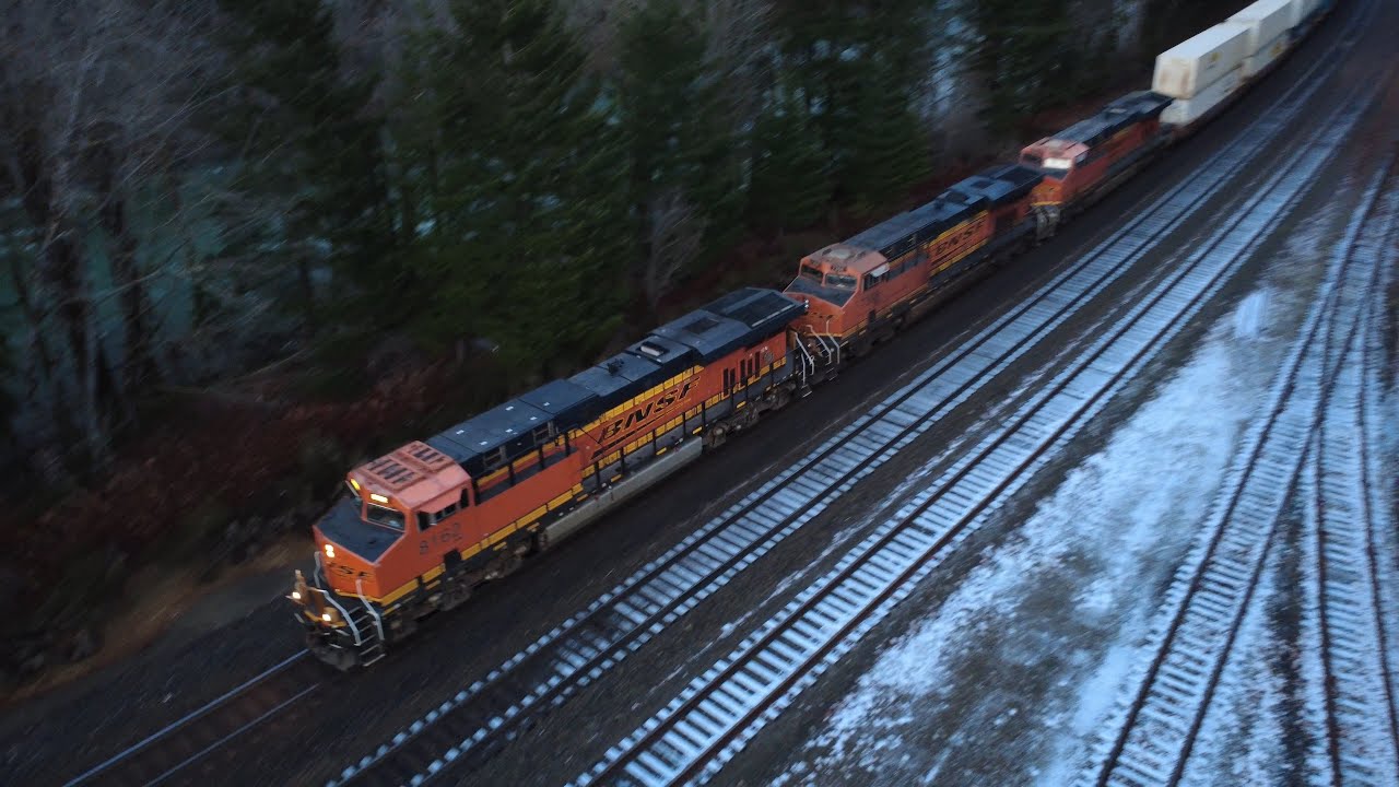 BNSF Stack Trains in Skykomish (Skykomish, WA) - 01/21/2026 - YouTube