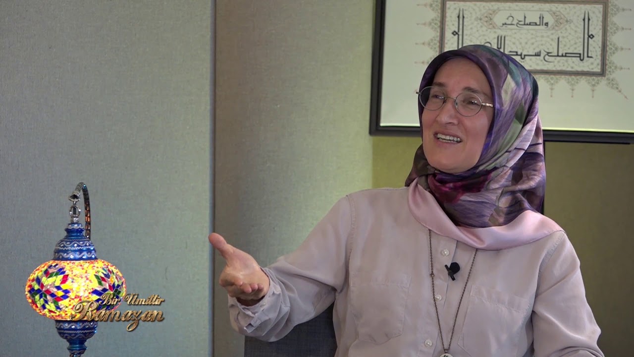 EMİNE EROĞLU | HİZMETLE NASIL TANIŞTIM