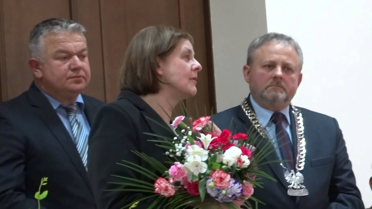 Elżbieta Bereza doceniona za 20 - letnią pracę stowarzyszenia - YouTube