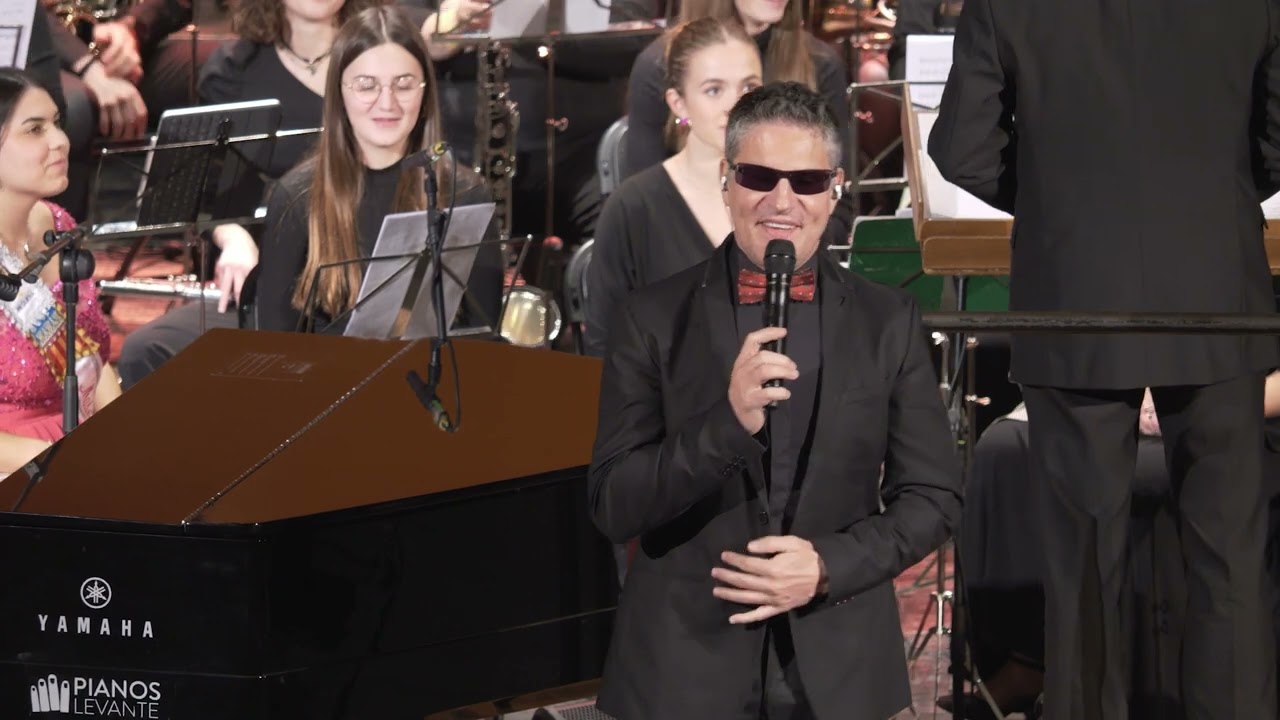 Recordando a Nino Bravo. Serafín Zubiri & Banda Sinfónica Santa Cecilia de Requena