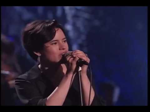 10000 Maniacs - Because The Night