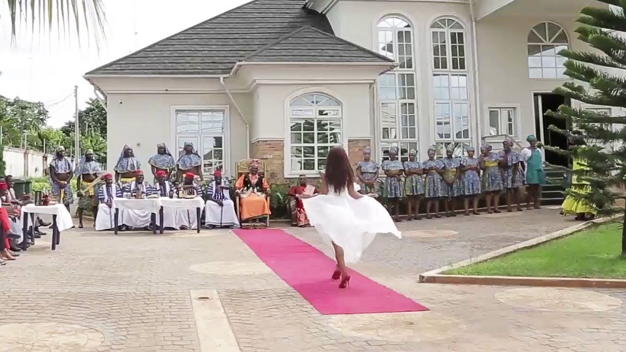 On D ROYAL WEEDING DAY, When It Was Time  For The Prince To Choose A Bride, He Chose A Commoner 2025