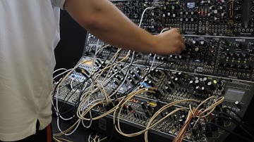 How a Modular Synth is actually used in Experimental Electronic Music Production