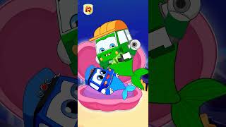 Mermaid! Don't Cry ! 💦 I'll Take Care of You ! Baby Care 💖 Nursery Rhymes | RoboShorts #shorts