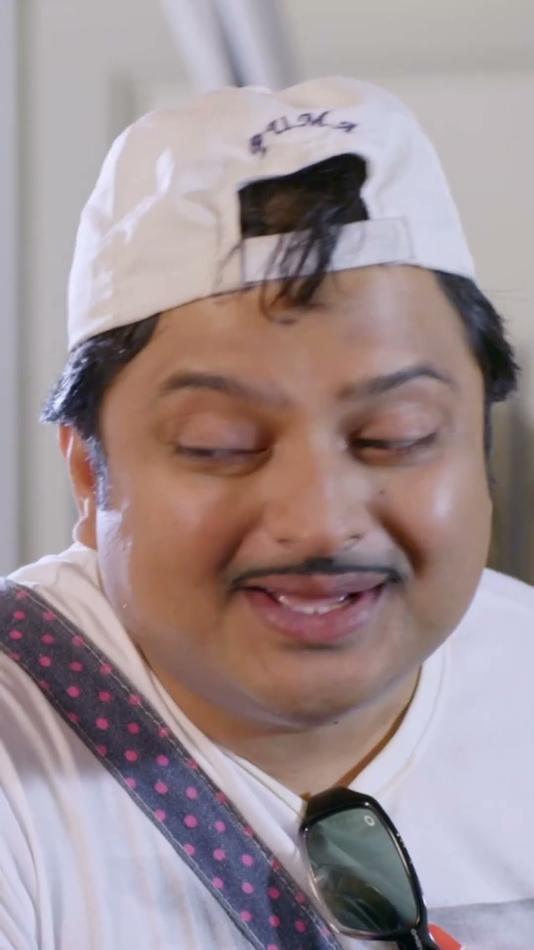 বিদেশে বাঙালীই তো বাঙালীকে দেখবে #jamai420 #biswajit #comedyvideo #bengalishorts #bengalimoviescene