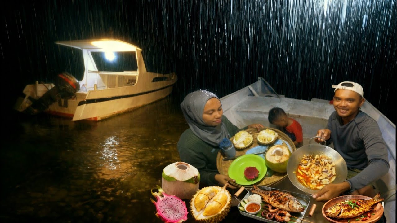 24 jam diperahu Hunting & bermalam diguyur hujan langsung masak seafood mahal