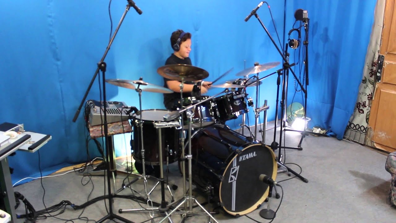 Danil Drummer Dnepr Narrow Escape