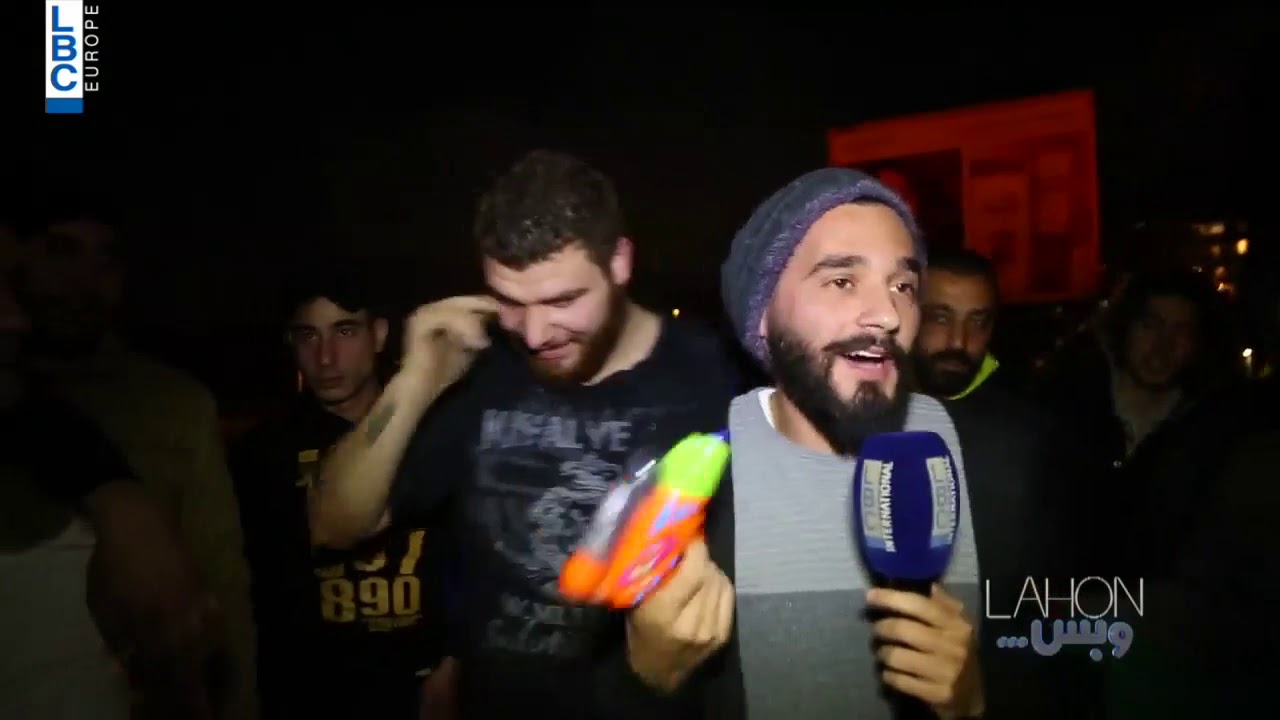 Elie Jlede - LahonWBas Season 3 - Episode 17 - مظاهرة الحركة