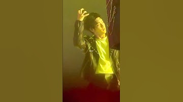 Soobin’s unzipped pants😭