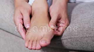 Bonnie Mage Painful Toes And Foot At Home