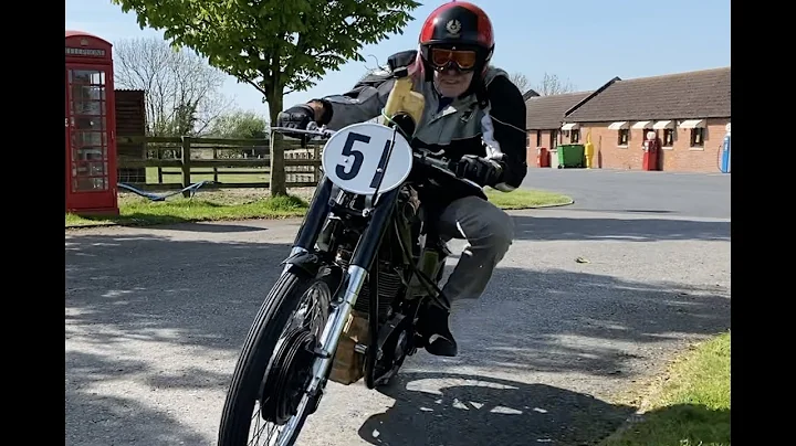 Bike Profiles: AJS 7R and Manx Norton