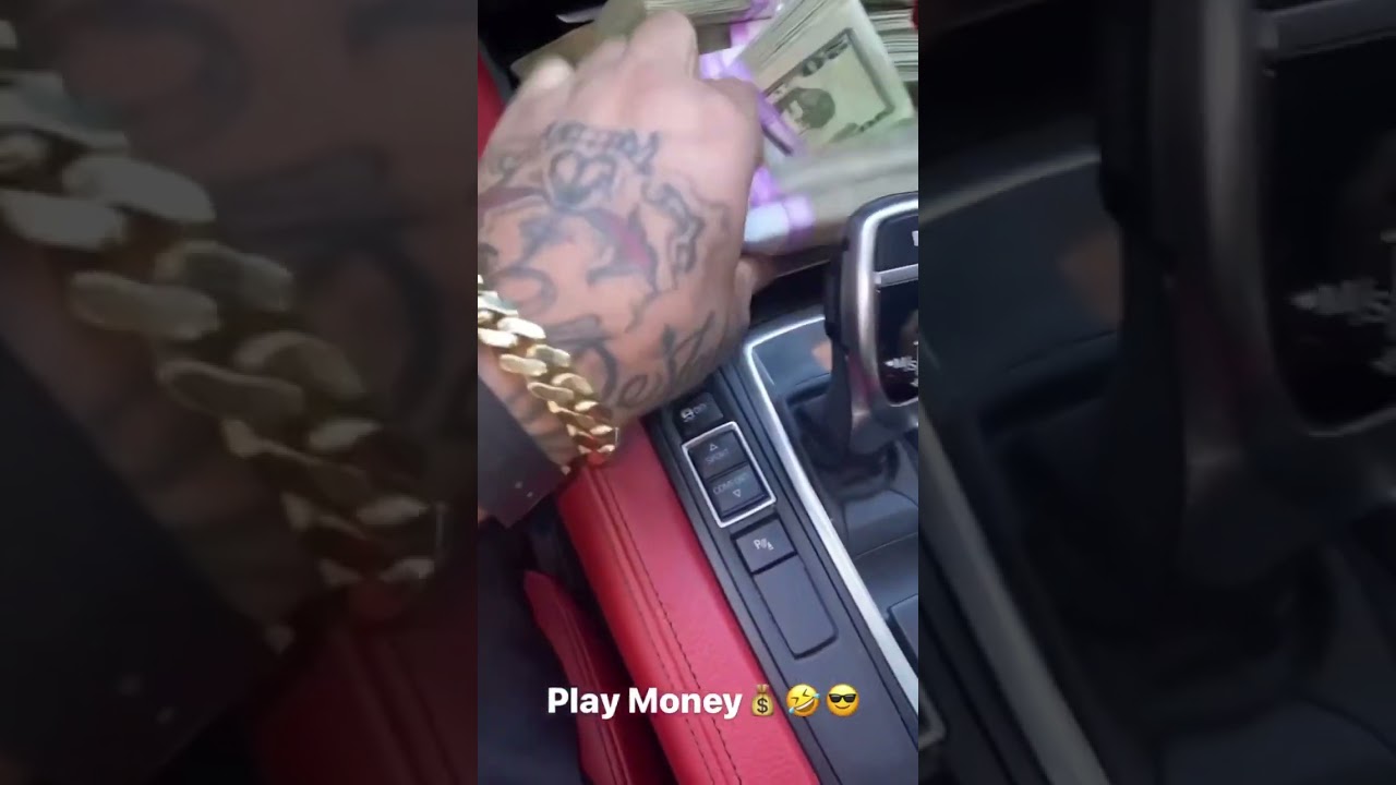 RealWattsBaby riding round wit stacks of Money 💰