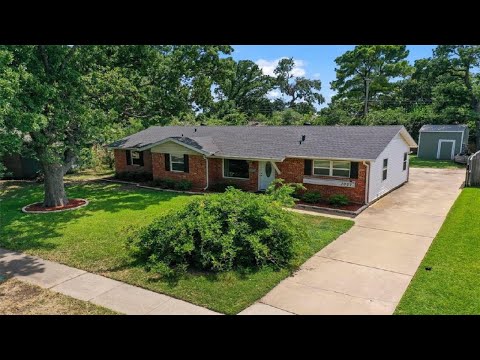 1067 Greenwood Lane, Lewisville, TX home video tour