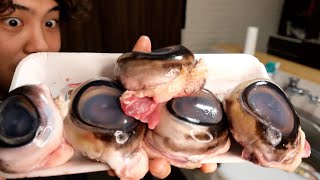 大量の巨大な目玉。食べてみると・・