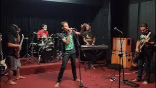 Buah Hati Khalifah cover by Hafizal(Siverband)