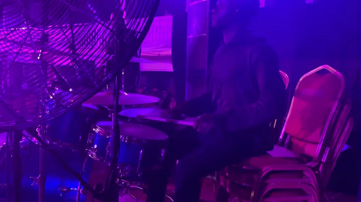 Pastor victory Gbakara ministers he’s song Atmosphere changer🔥 at the Biu choir concert.Drum cam📷