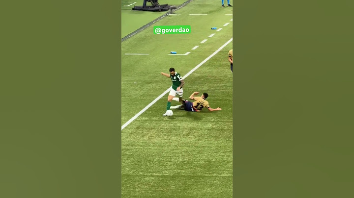 Vejam o que o Felipe Anderson fez! É só jogar do lado certo! #palmeiras #futebol