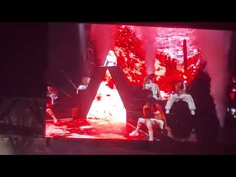 Kesha - YIPPEE-KI-YAY/Timber (Hollywood Casino Amphitheater, St Louis MO - 7-13-2025)