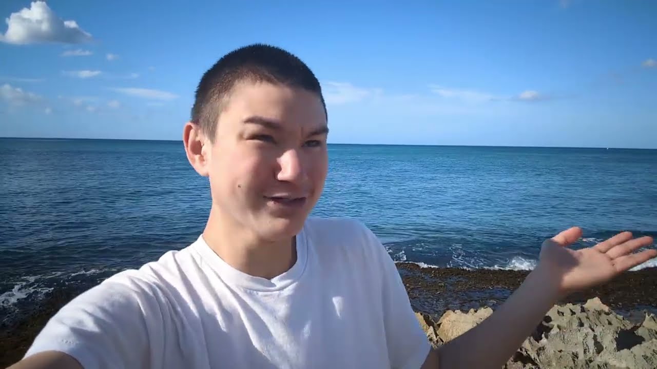 Реакция болельщика «Лайонс» на поражение от «Викингов»! Выбыли из 17-й недели НФЛ 2025 года.