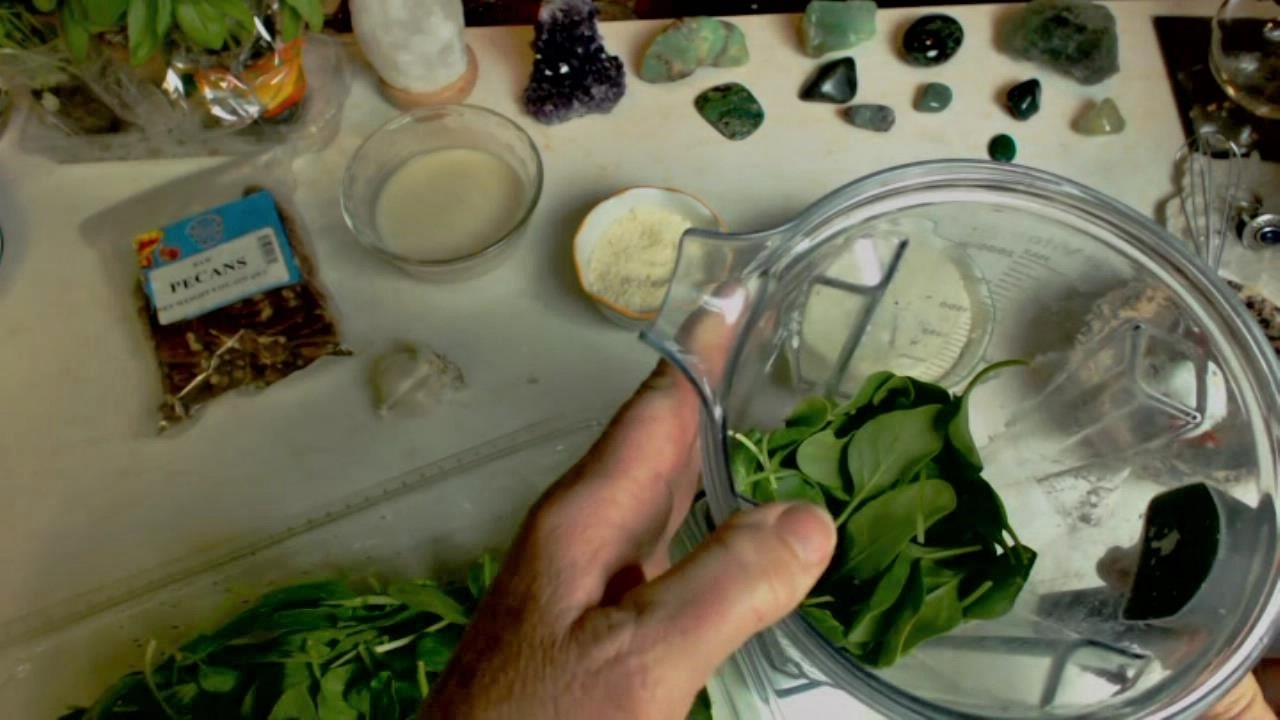 whispering smith ASMR Kitchen With Free Spirit ~ 'Green Spaghetti' ~ Vegetarian