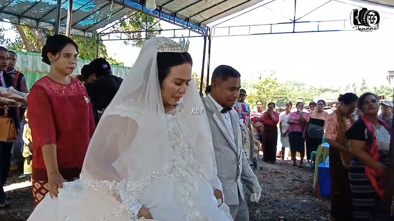 Lui e, Tarian Penjemputan Pengantin, Helen Pureklolon dan David Nudek