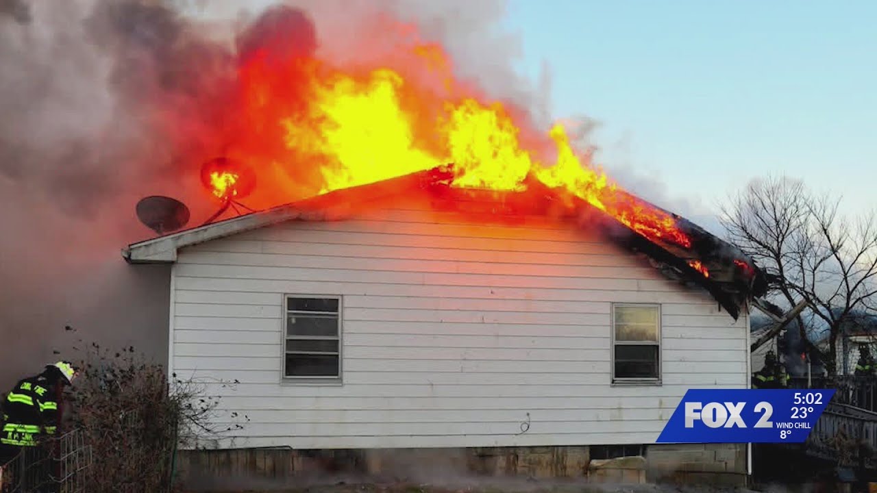 Fighting winds, local fire crews battle blazes - YouTube