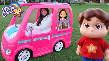 A radical picnic with Maria Clara and JP